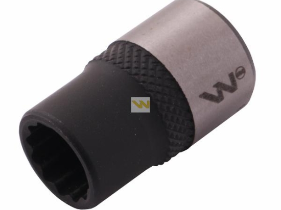 Nasadka dwunastokątna 3/8". 8 mm. CrV50BV30. DIN 3124. Waryński