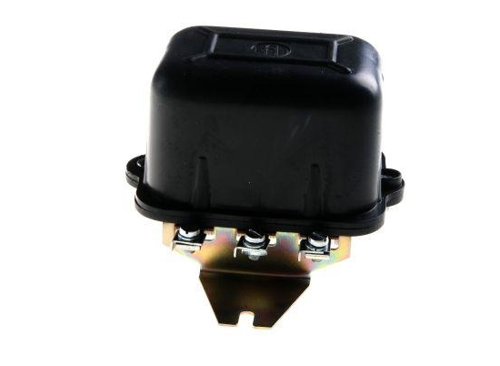 Regulator napięcia prądnicy RG15D C-360 PL