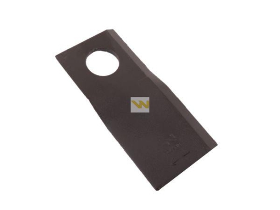 Nóż. nożyk kosiarka prawy 110X48X4mm otwór 21 zastosowanie RF 110/4 Famarol WARYŃSKI ( sprzedawane po 25 )