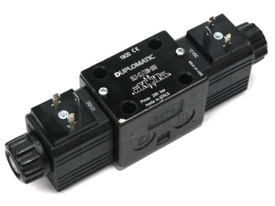 Rozdzielacz (elektrozawór) suwak "odcięty" DL3-S1/10N-D12 12V DC (cewka x 2) Compact 280bar. 50l/min (do Opryskiwacza) Duplomatic