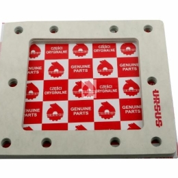Uszczelka pokrywy dolnej skrzyni krążelit 0.8mm C-360 ( sprzedawane po 10 ) ORYGINAŁ URSUS