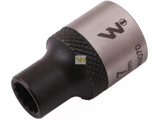 Nasadka dwunastokątna 3/8". 7 mm. CrV50BV30. DIN 3124. Waryński