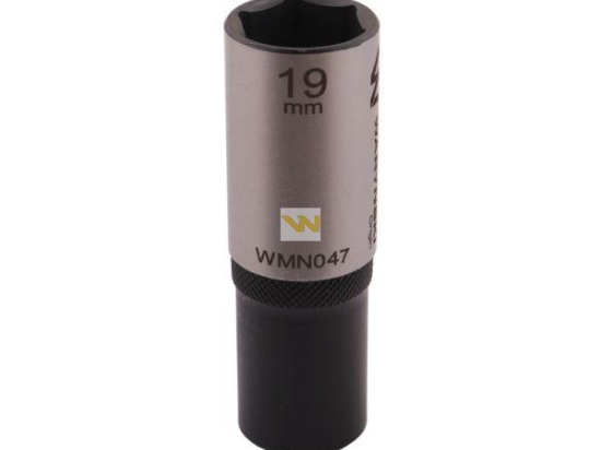 Nasadka sześciokątna 1/2". 19 mm. długa. CrV50BV30. DIN 3124. Waryński