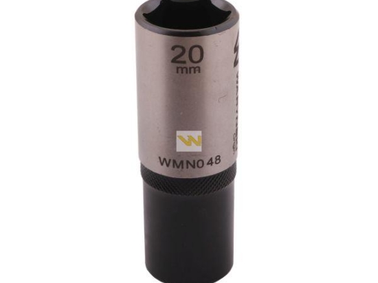 Nasadka sześciokątna 1/2". 20 mm. długa. CrV50BV30. DIN 3124. Waryński