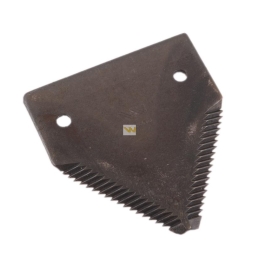 Nóż żniwny 83x76x2.7mm otwór 5.5 zastosowanie 80309197 New Holland WARYŃSKI ( sprzedawane po 25 )